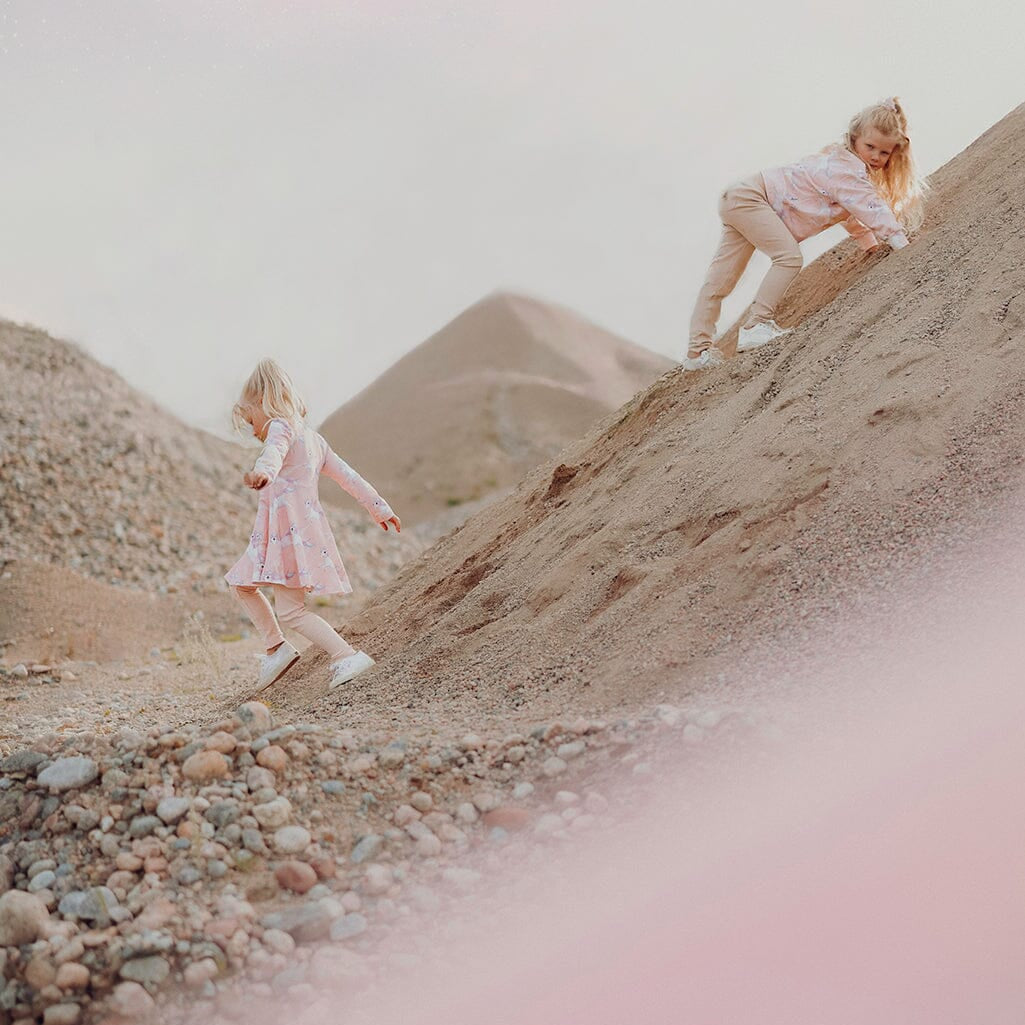 PASTEL PONY OVERSIZE SWEATER | SPARKLE Paita Universum