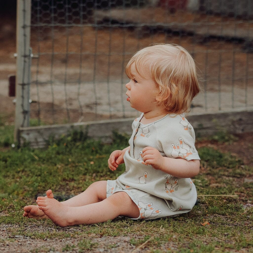 TINY FARMERS RIB ROMPER | MILKY PEAR Body Wonders of Life