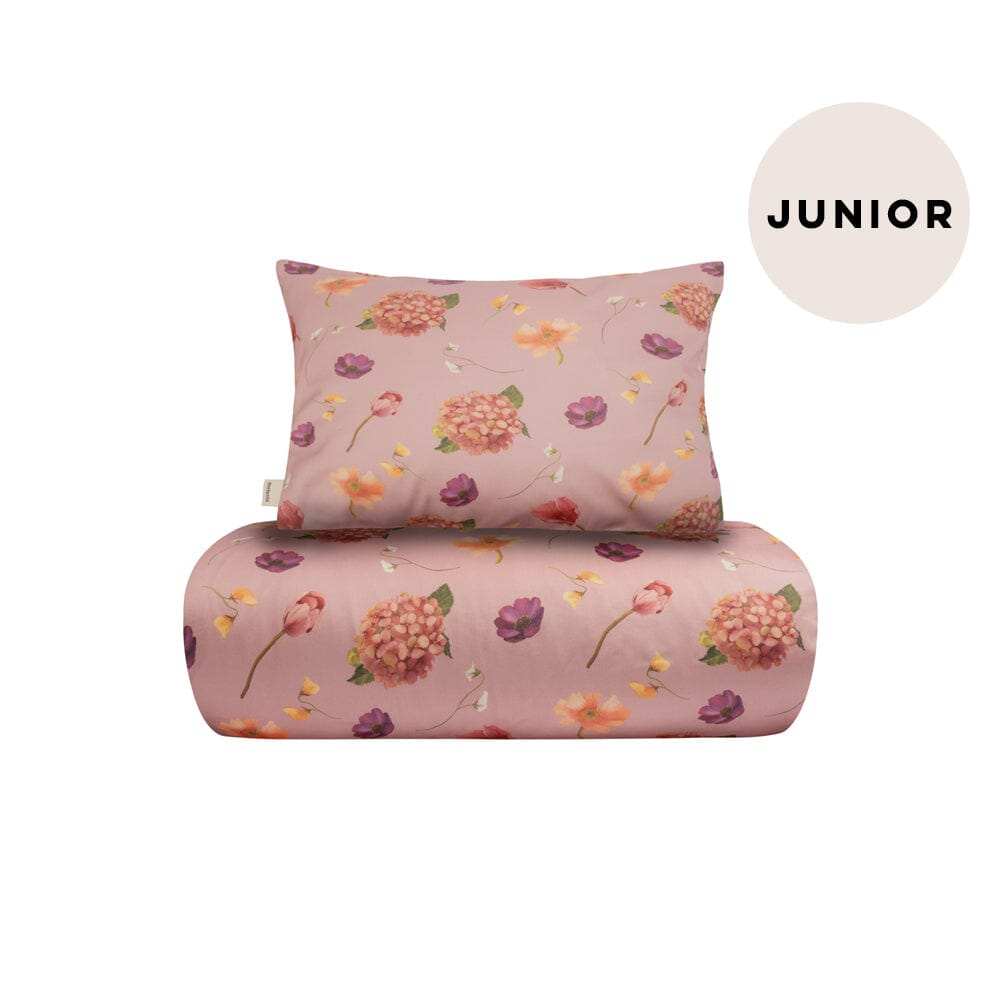 Whispers -Pussilakanasetti Junior | Rosy Pussilakana Under the Same Moon Home