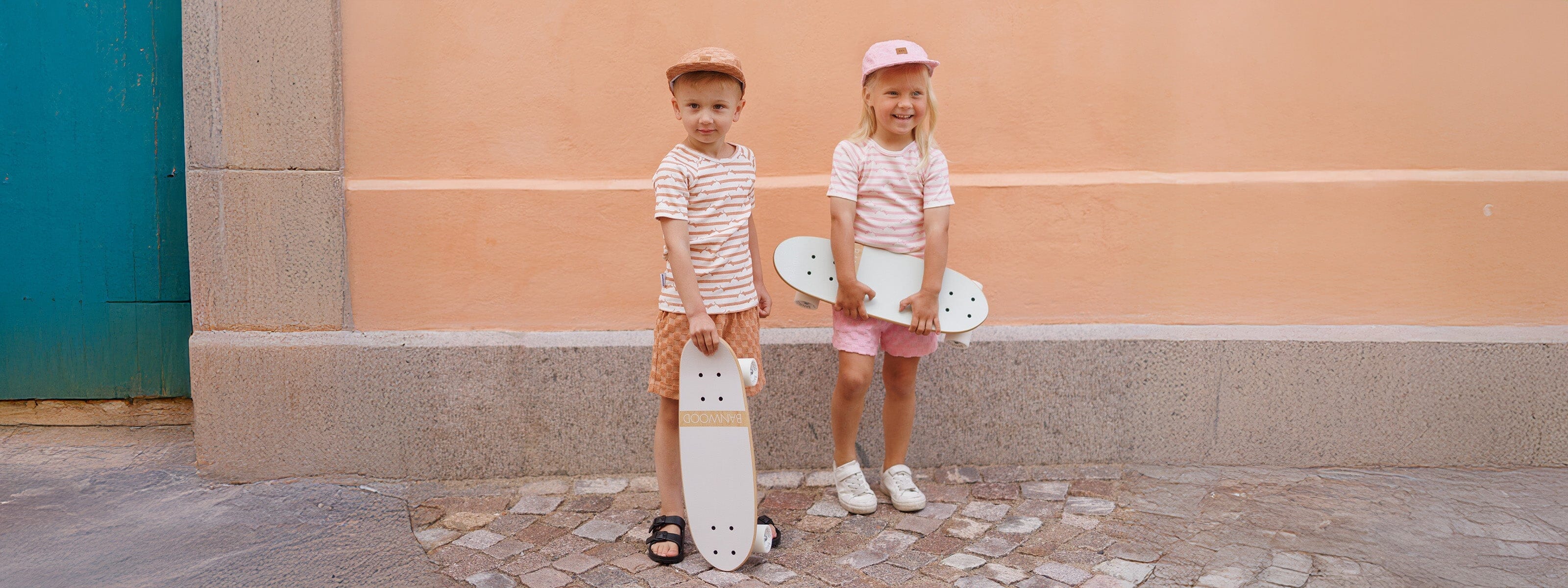 Lasten ja vauvojen lippikset ja kesähatut