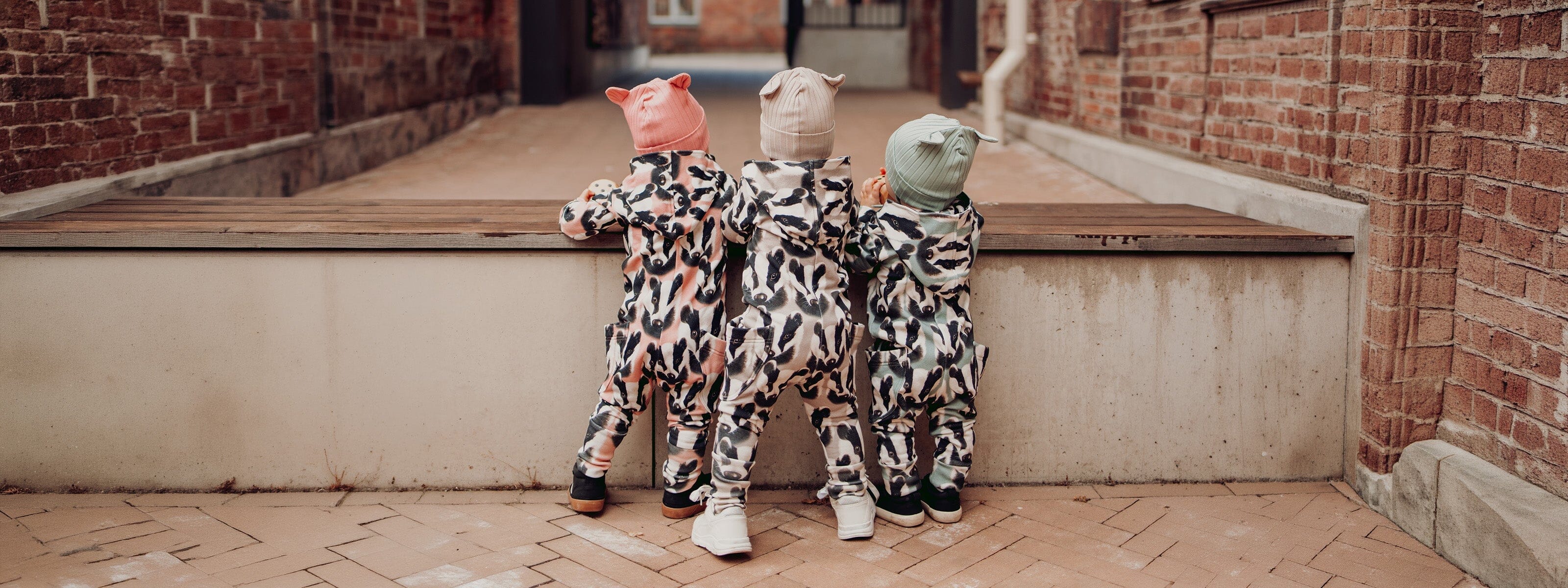 Lasten jumpsuitit ja haalarit