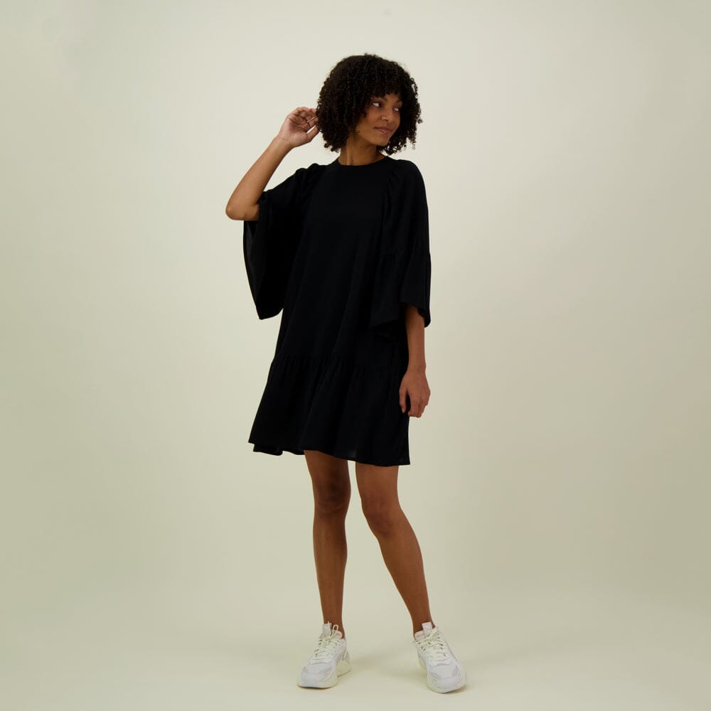 BELL SLEEVE TUNIC DRESS | LICORICE Aikuisten mekko My Happy Place Women