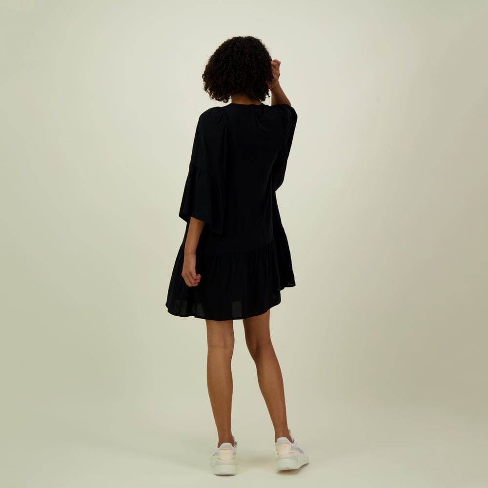 BELL SLEEVE TUNIC DRESS | LICORICE Aikuisten mekko My Happy Place Women