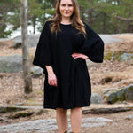 BELL SLEEVE TUNIC DRESS -MEKKO | LICORICE Aikuisten mekko My Happy Place Women