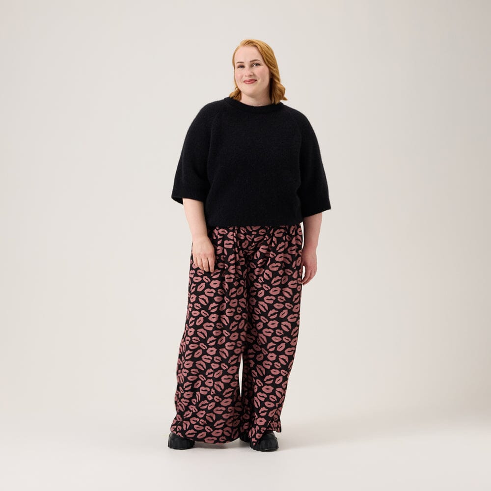 Bisous Pleated Wide Leg Pants -Housut | Licorice Aikuisten housut Oh, Oui!