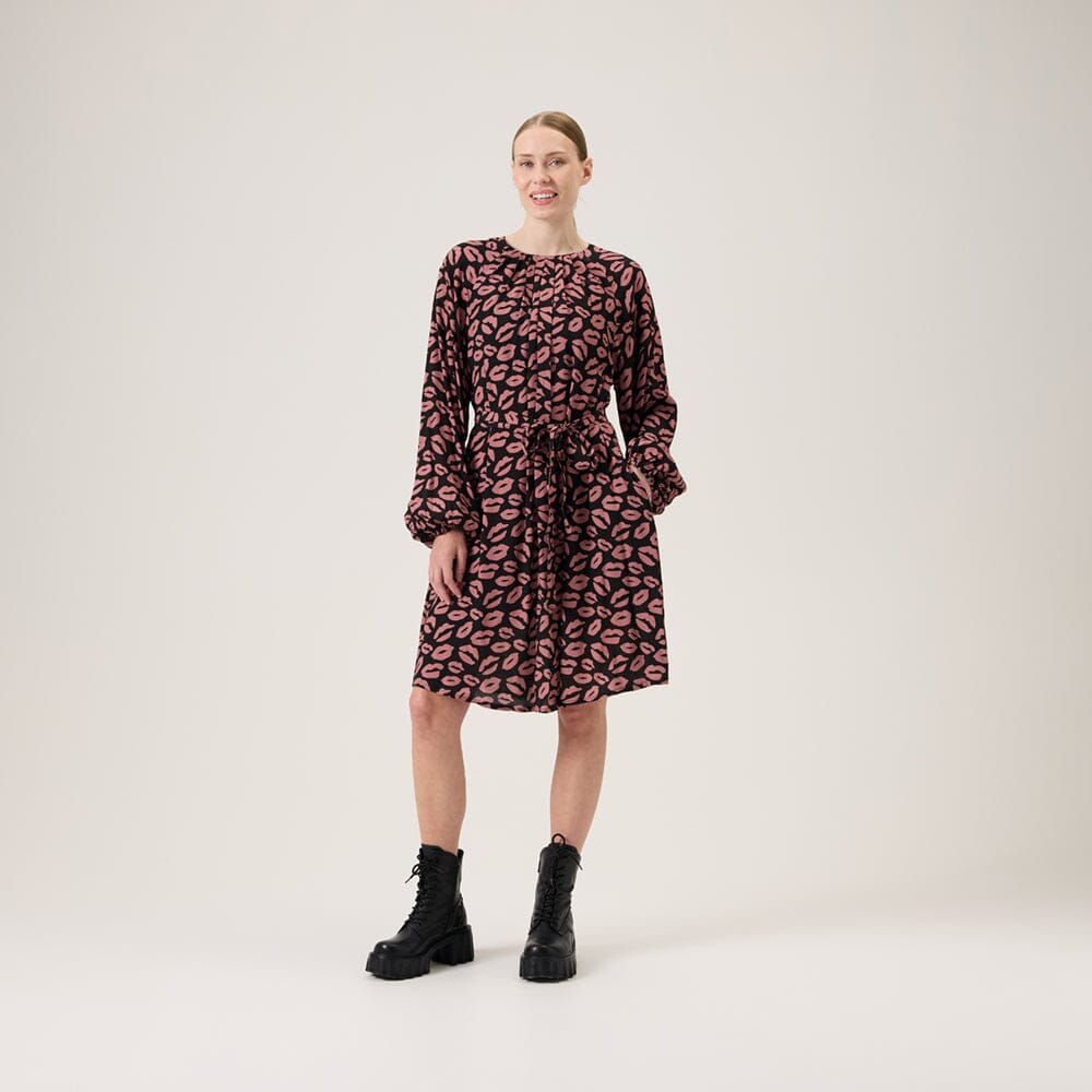 Bisous Voluminous Dress -Mekko | Licorice Aikuisten mekko Oh, Oui!