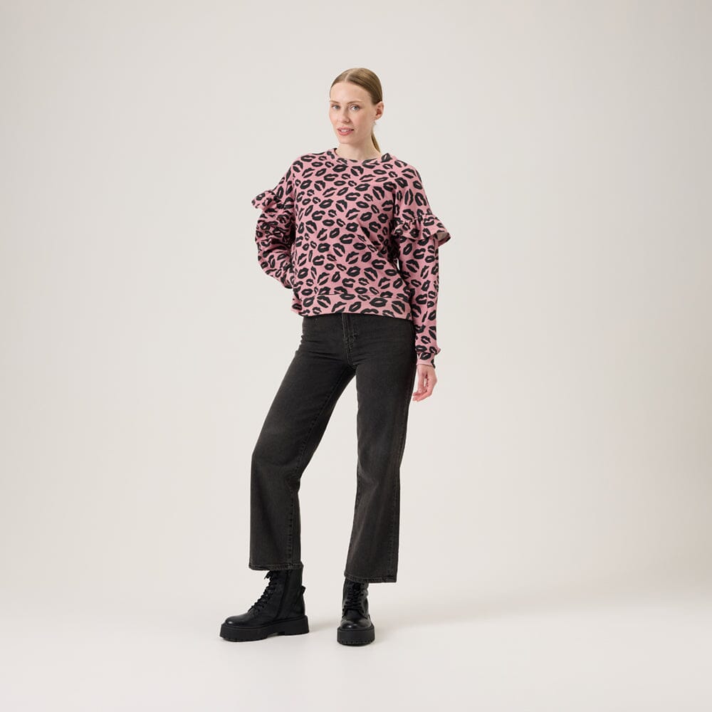 Bisous Women's Frill Sweater -Collegepaita | Paris Pink Aikuisten paita Oh, Oui!