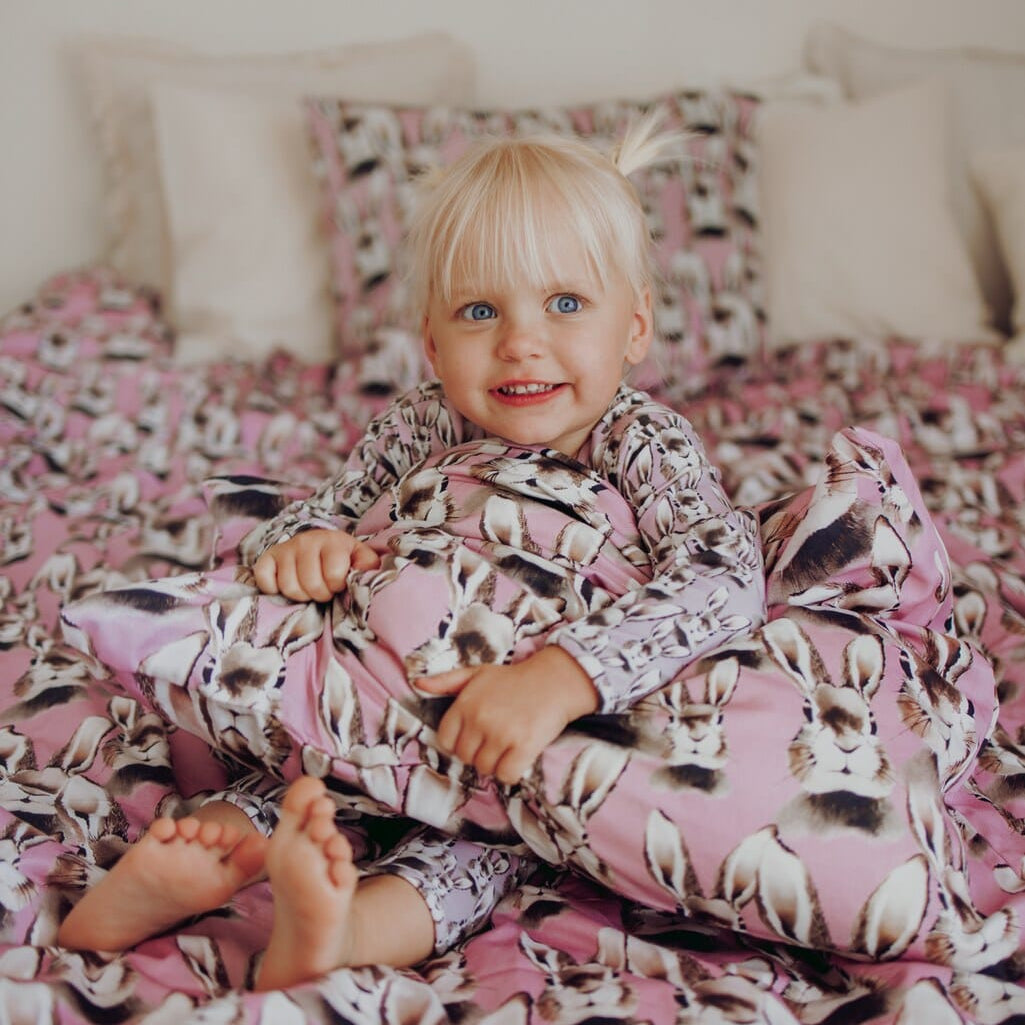 Bunny -Pussilakanasetti Baby | Dreamy Pink Pussilakana Metsola