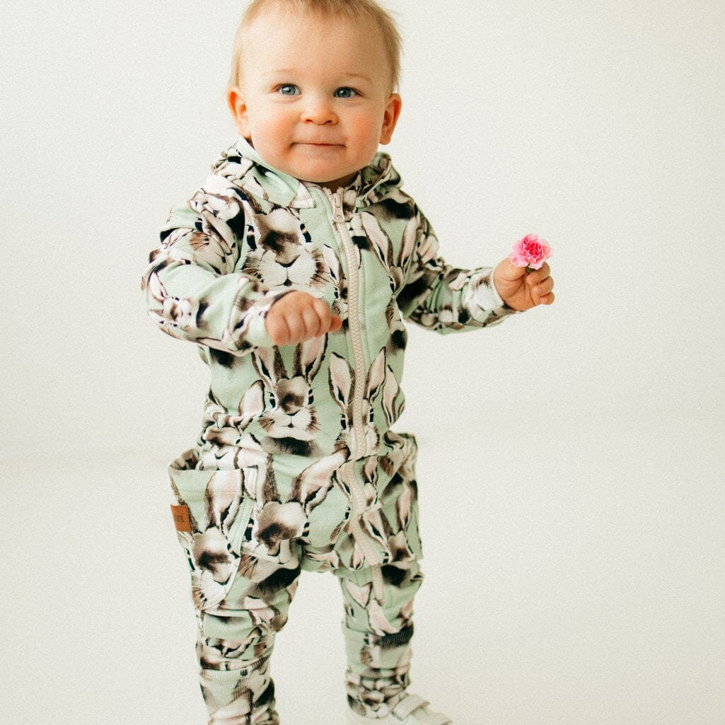Bunny Soft Green -Jumpsuit Haalari/Jumpsuit Little Spring Bunnies