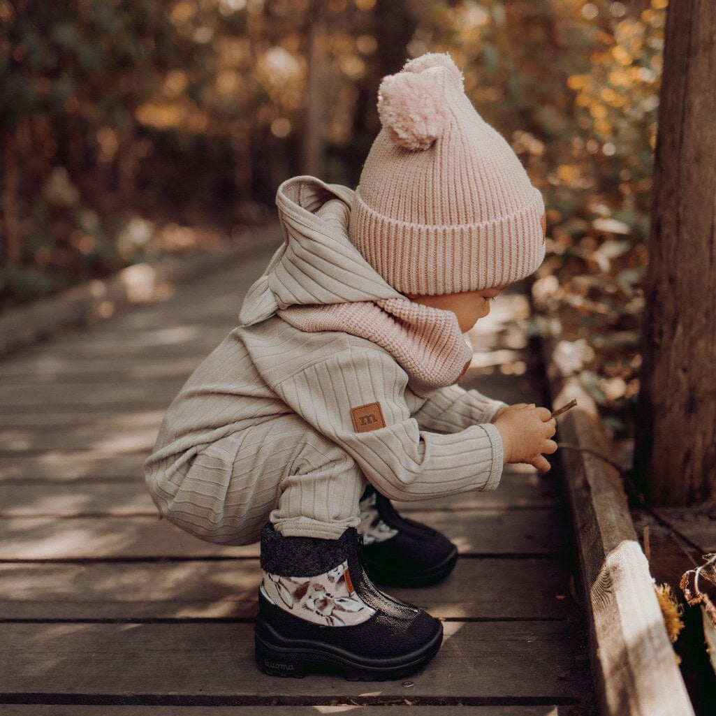 Knitted Pom Pom -Merinovillapipo | Hearty Pink Pipo A World Full of Smiles