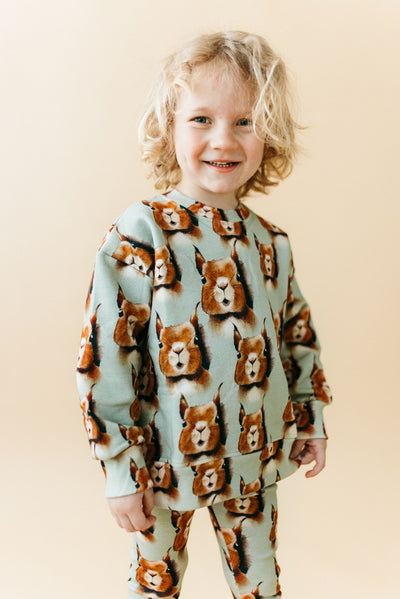 SQUIRREL OVERSIZE SWEATER | FOREST GREEN