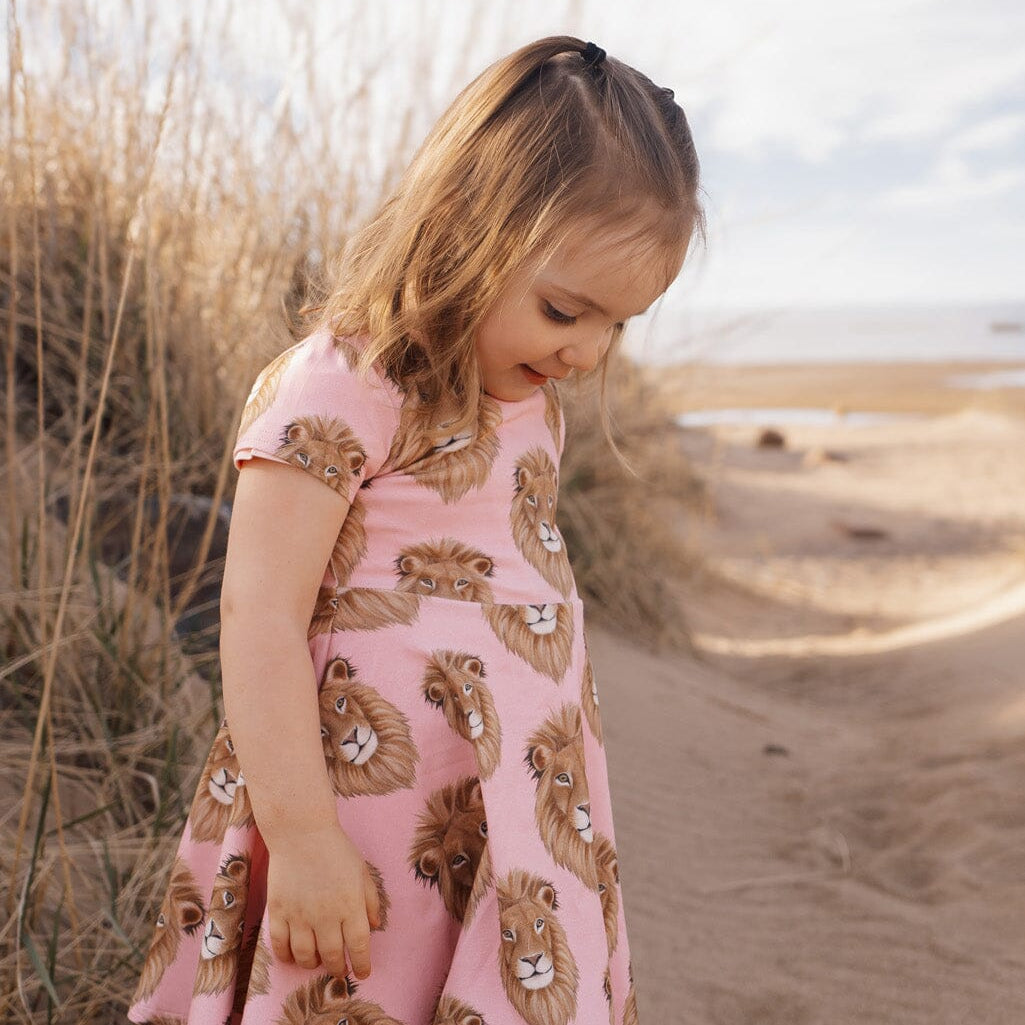 Lion -Mekko | Pinkie Mekko Dancing In The Sunshine