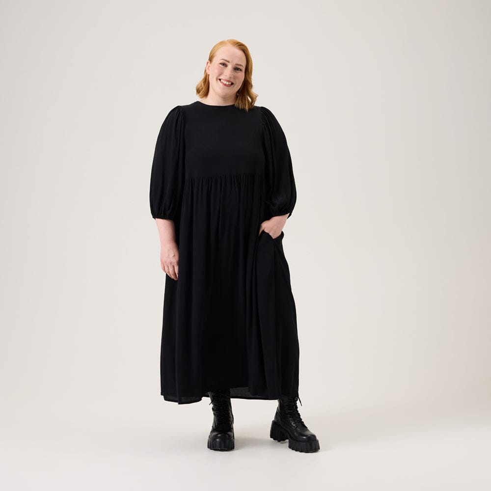 Volume Sleeve Midi Dress -Mekko | Licorice Aikuisten mekko Oh, Oui!