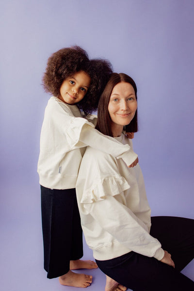 WOMENS FRILL SWEATER | VANILLA Aikuisten paita Mother's Day