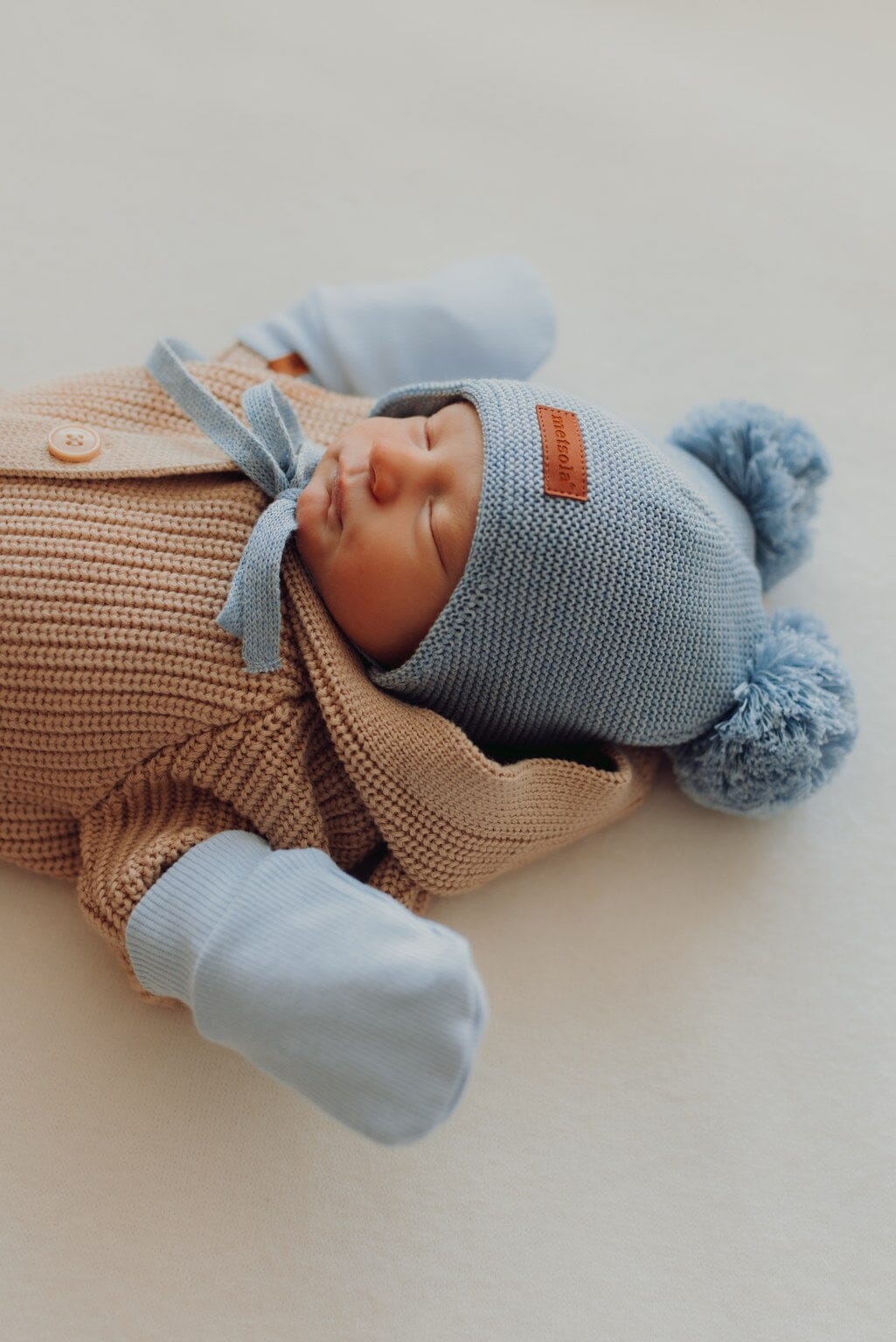 CUTIE HAT, PEACH SORBET Pipo Metsola