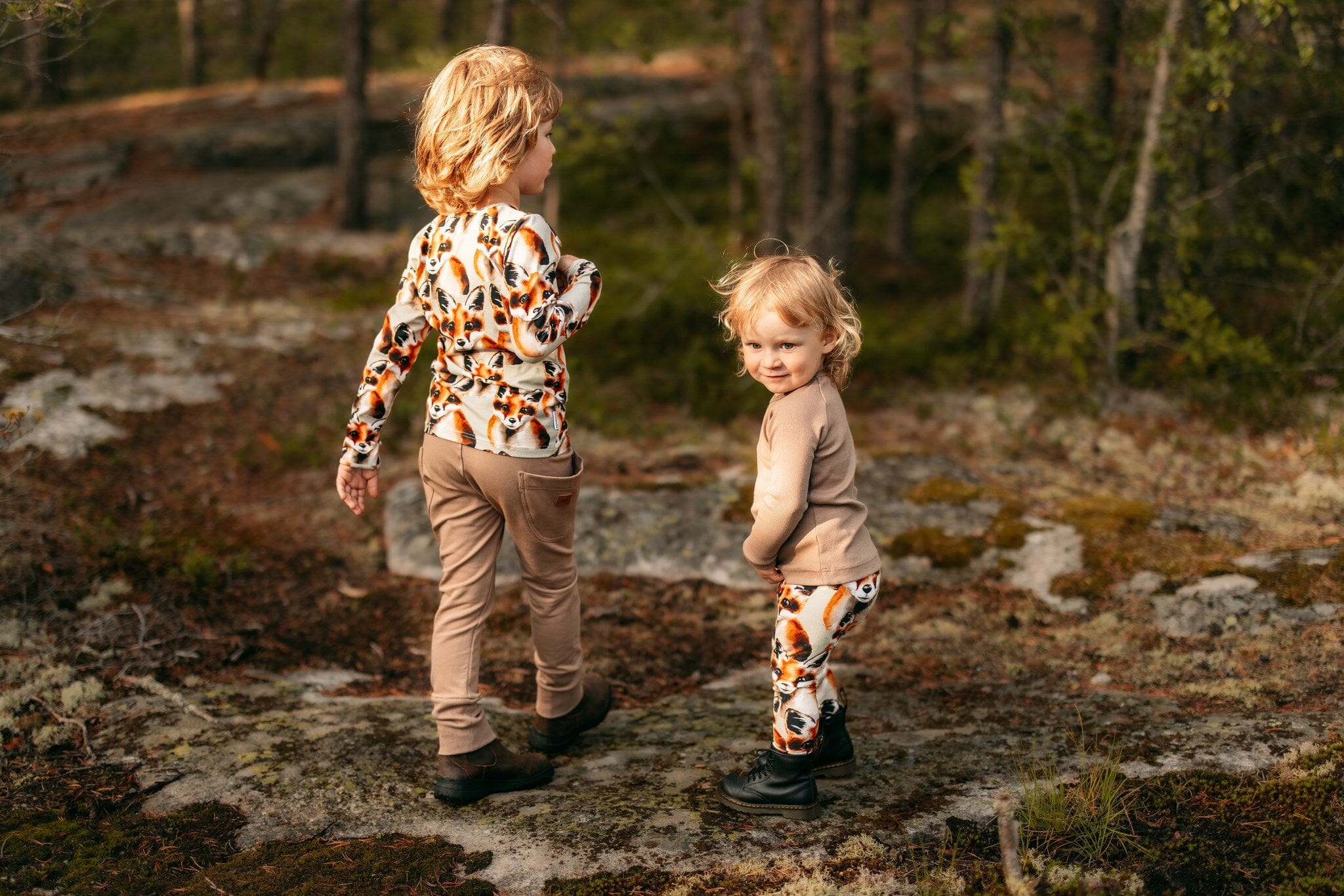 RIB SHIRT, MUDDY BOOTS Paita Metsola